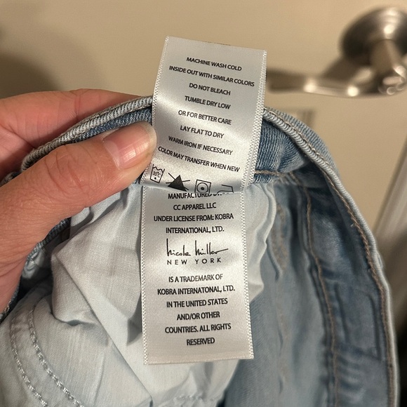 Nicole Miller High Rise Skinny Crop Faded Distressed Jeans, Medium Wash, Sz 14 - Picture 6 of 6